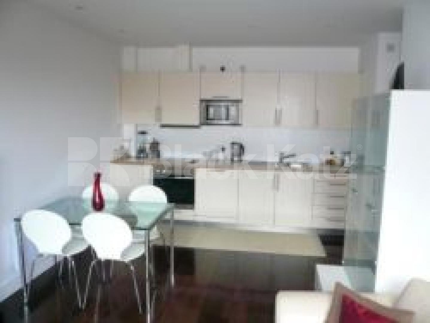 			2 Bedroom, 1 bath, 1 reception Flat			 Exchange House, CROUCH END N8